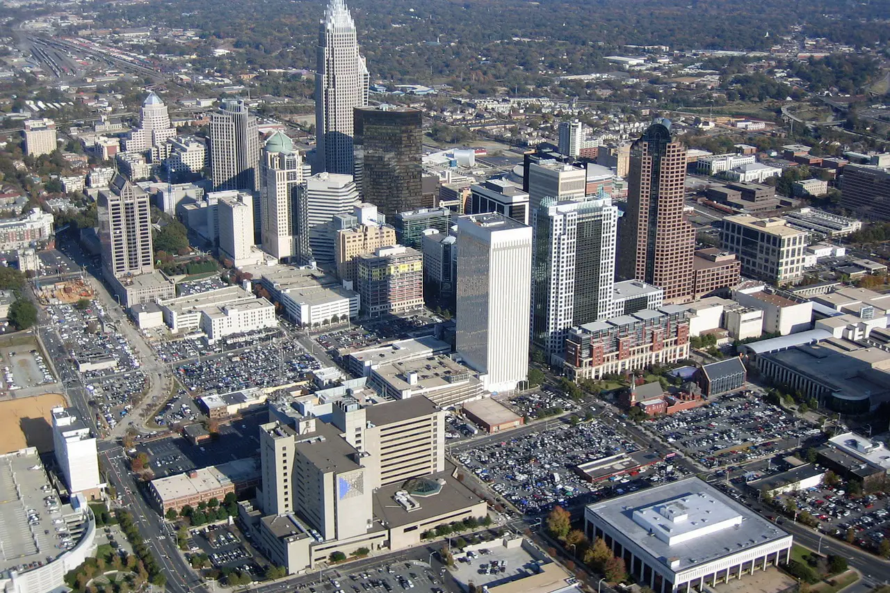 Living in Charlotte, NC - What is it like - Pros and Cons