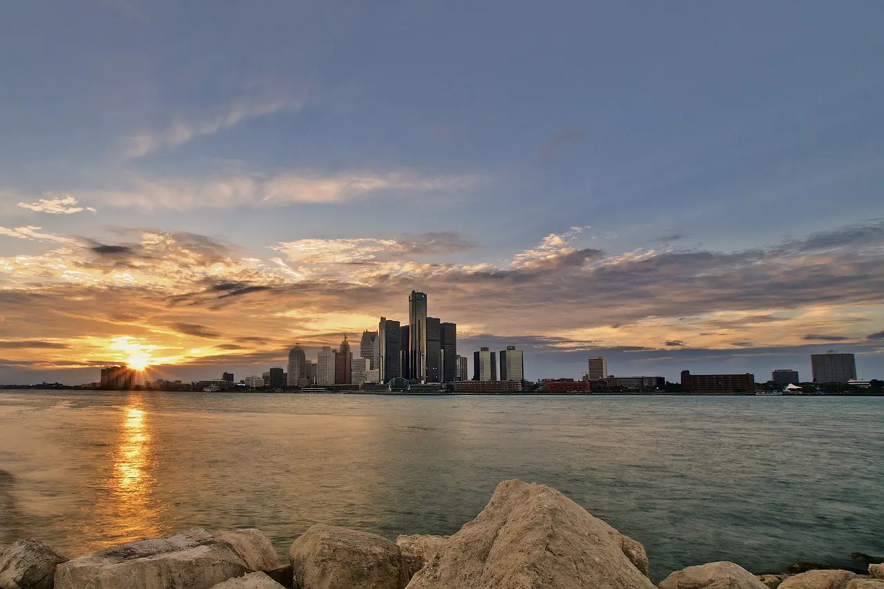 Top 11 Best Things to Do in Detroit if Under 21