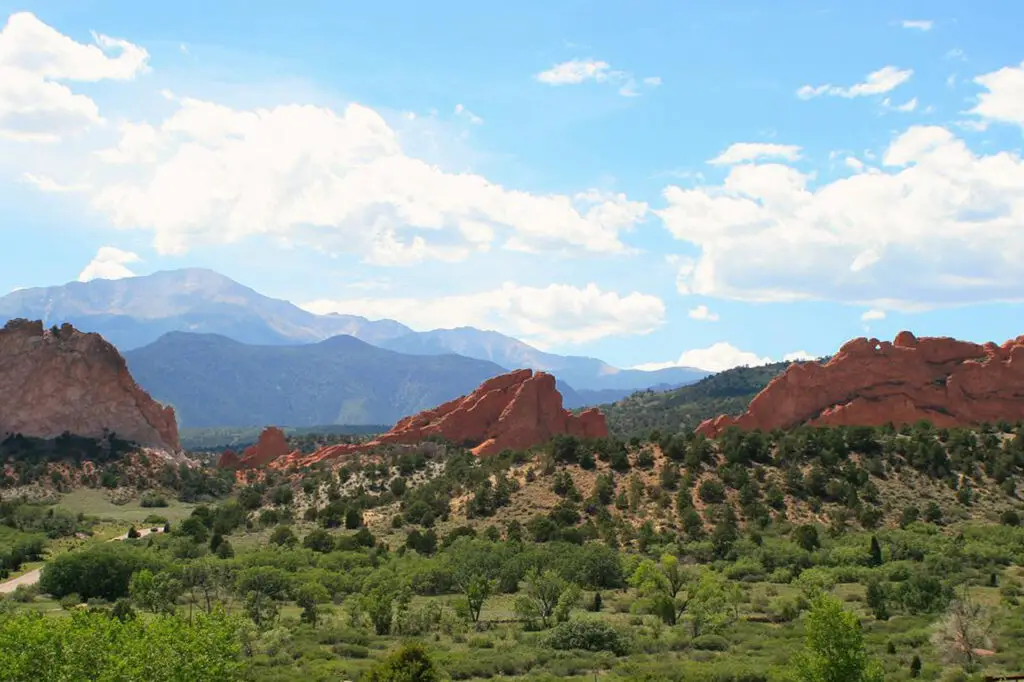 Living in Colorado Springs, CO What is it like Pros and Cons