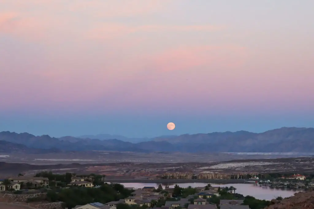  12 Things to Do in Henderson without a car Combadi World Travel Site