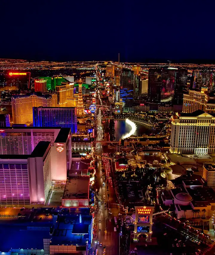 +12 Things to Do In Las Vegas Without A Car