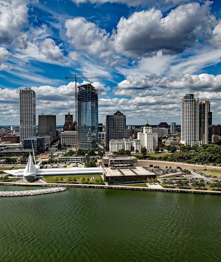 Top 11 Best Things to Do in Milwaukee if Under 21