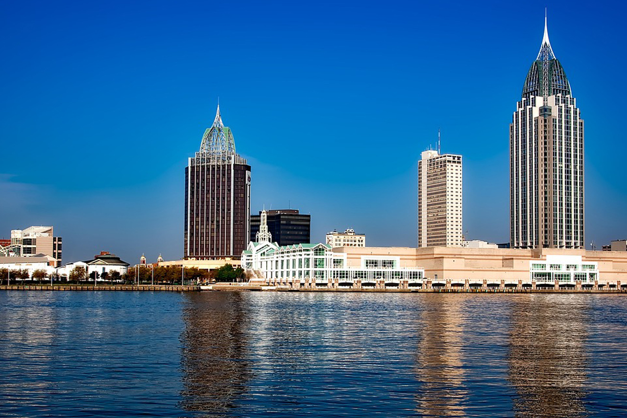 Living in Mobile, AL - What is it like - Pros and Cons