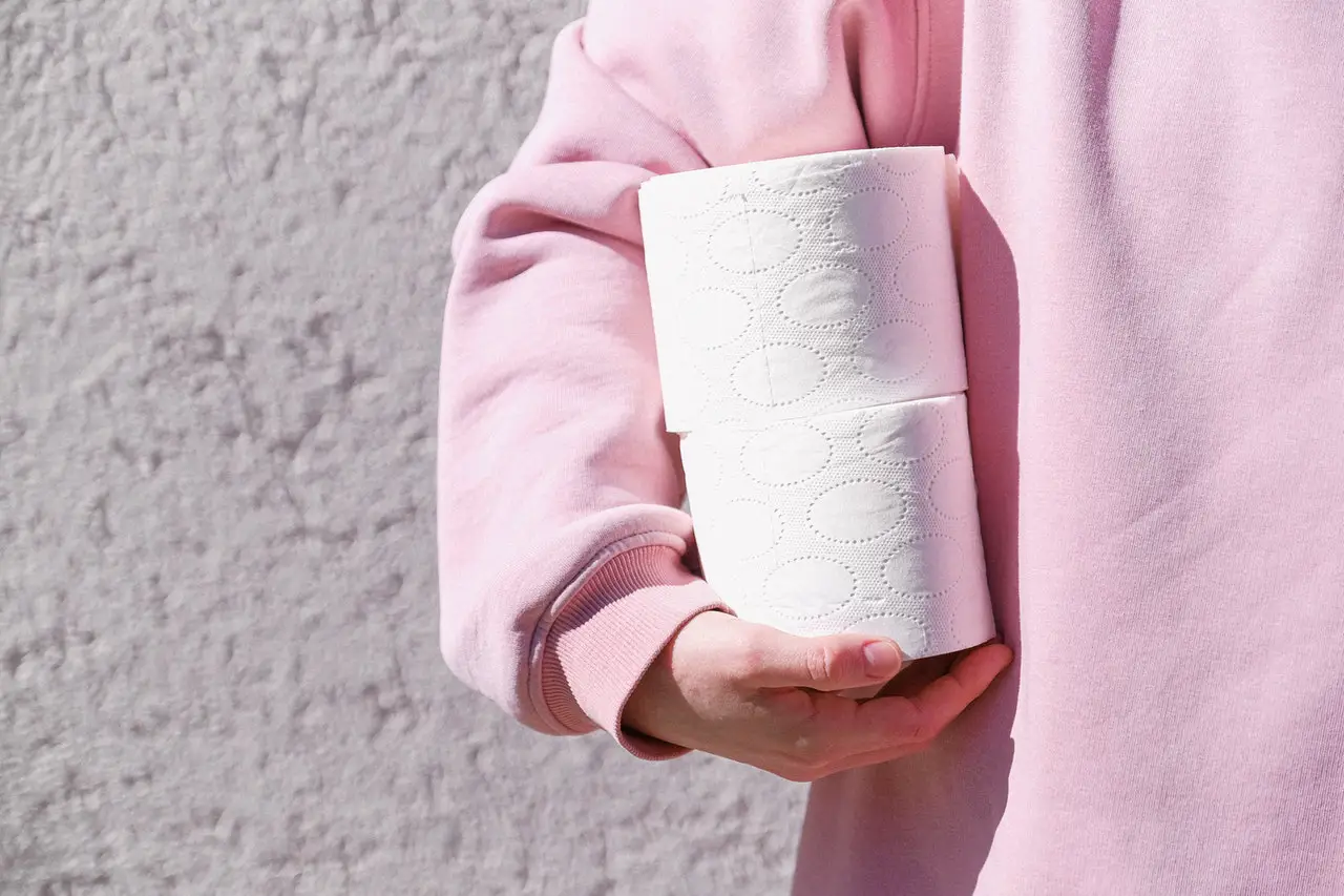 Do Airbnb provide toilet paper?