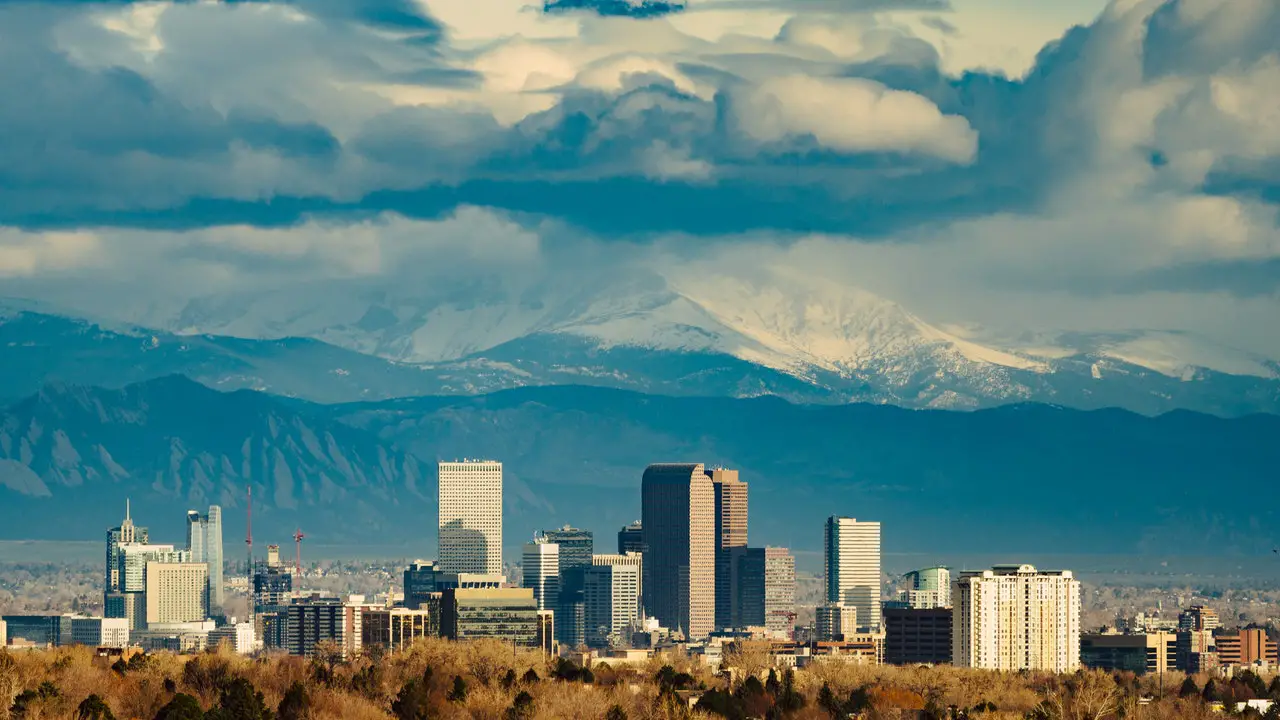 Denver vs. Houston Where is the best place to live? Combadi World