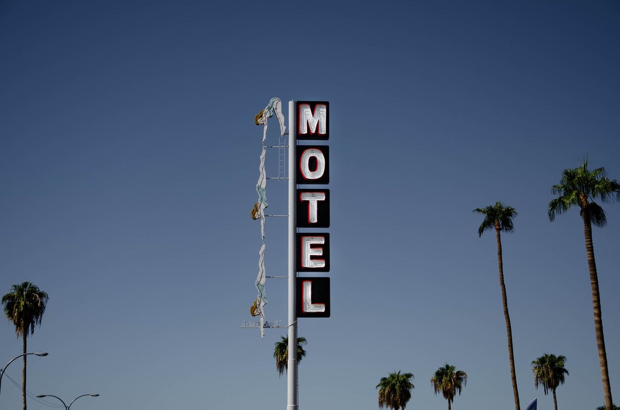 How much does it cost to live in a motel?