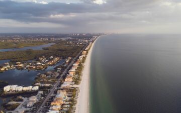 Living in South Florida - What is it like - Pros and Cons