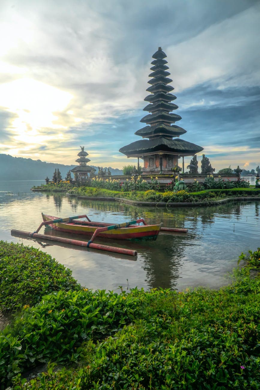 Is Bali  a country  Combadi World Travel Site