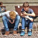Can a 14-year-old book a hotel?