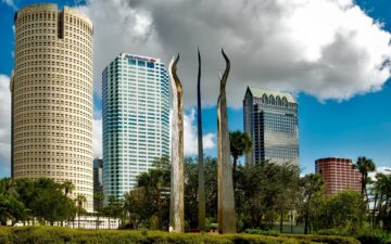 Tampa or St. Petersburg – where is the best place to live?