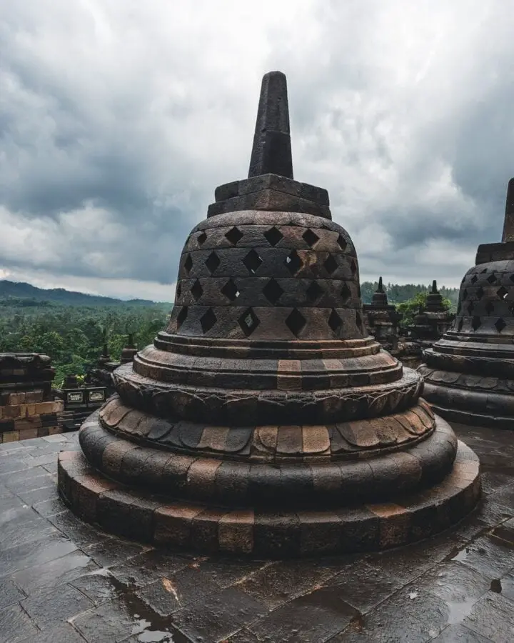 If you were in Indonesia, what would you go to Borobudur to see?