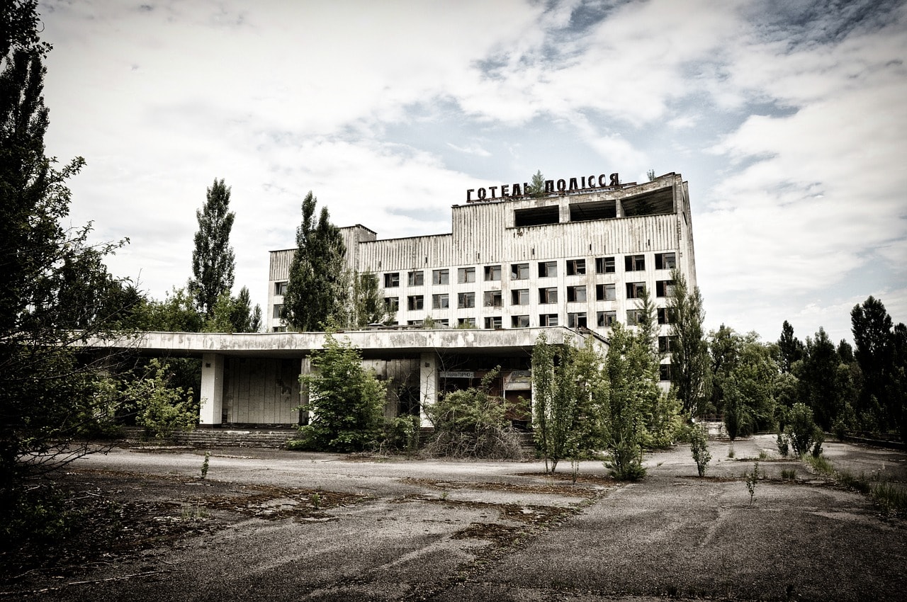 How long can you stay in Chernobyl without dying?