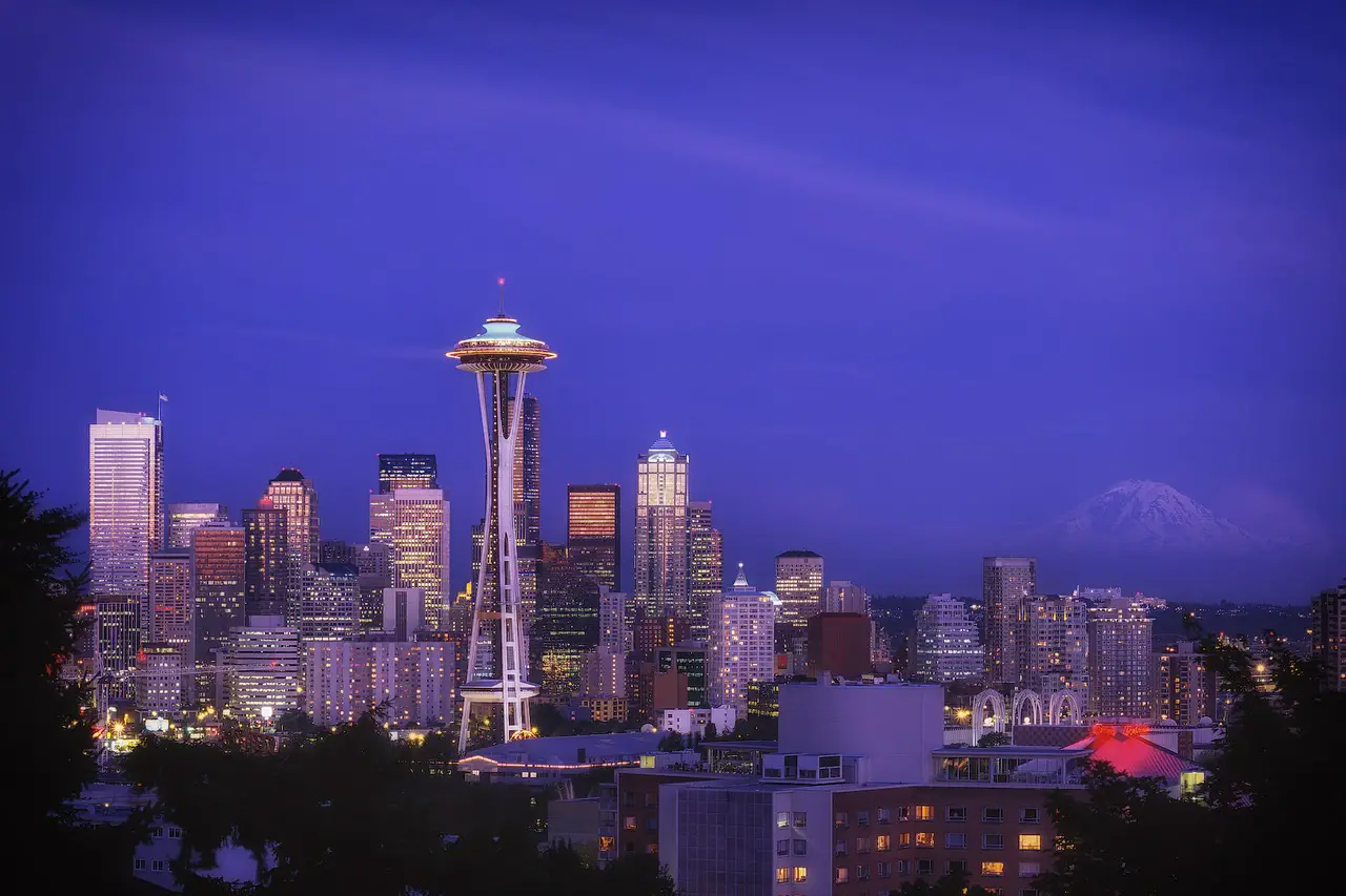Living in Seattle, WA - What is it like - Pros and Cons