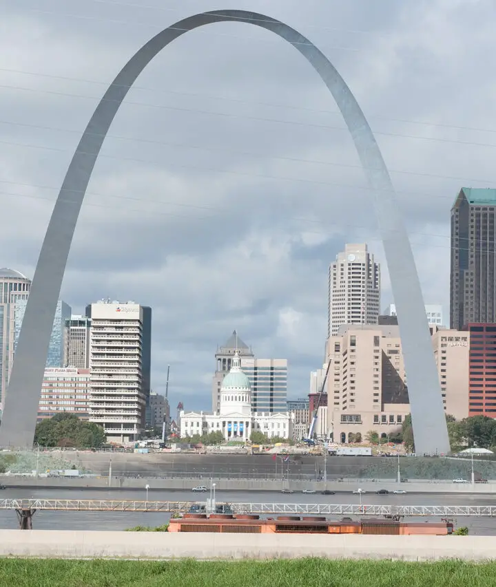 Top 11 Best Things to Do in St. Louis if Under 21