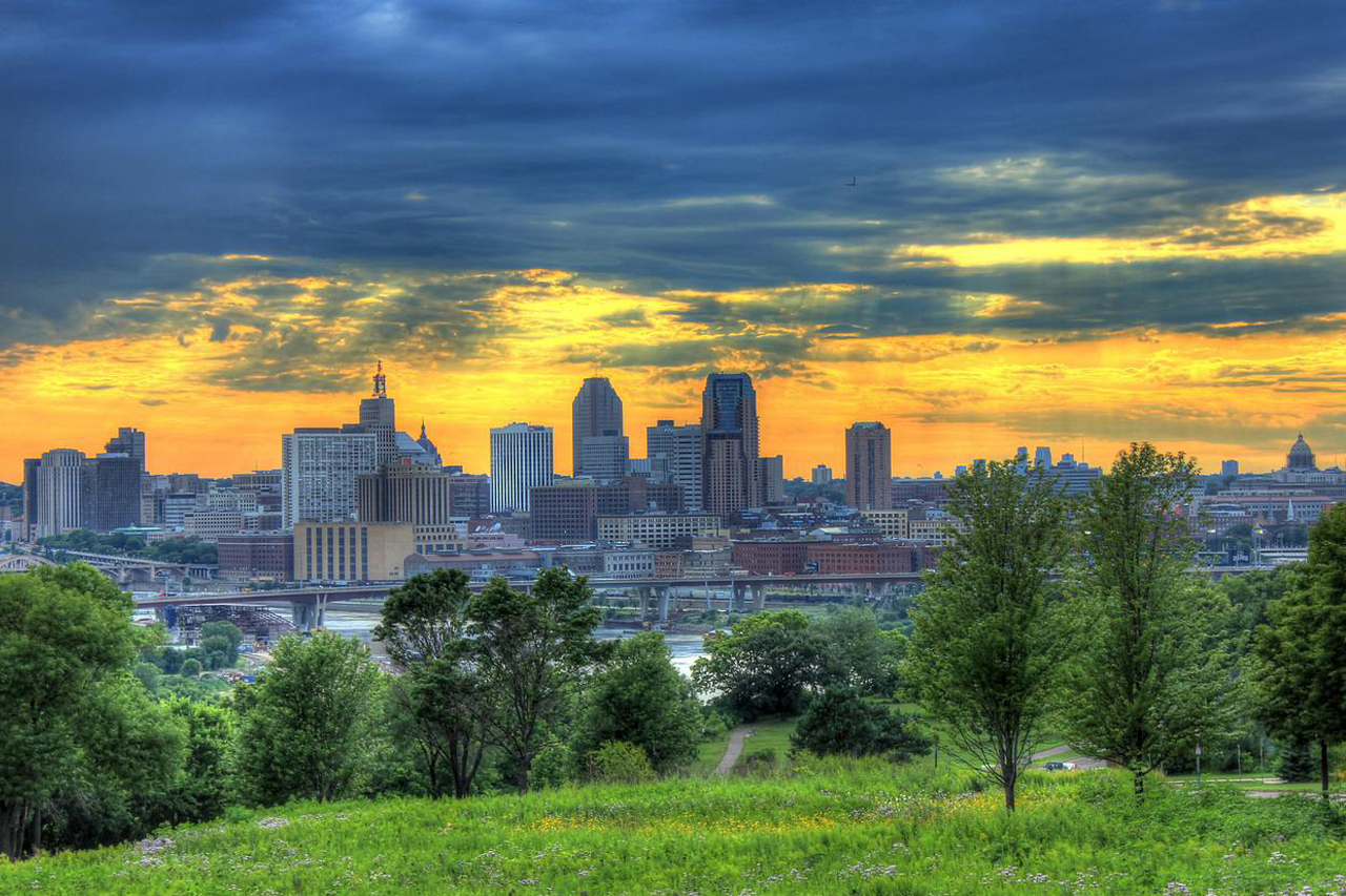 Living In St Paul MN What Is It Like Pros And Cons Combadi