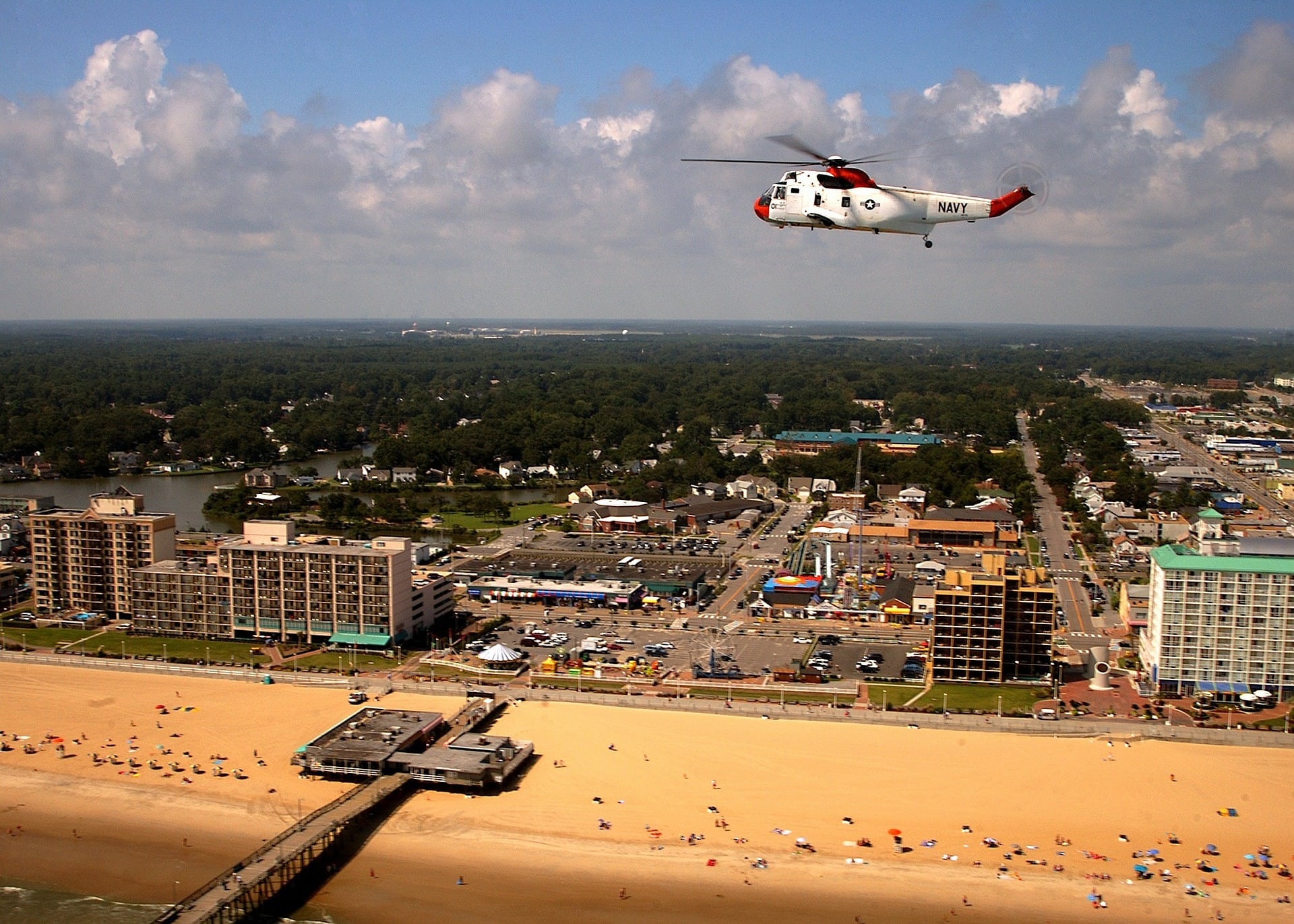 Living in Virginia Beach - What is it like - Pros and Cons